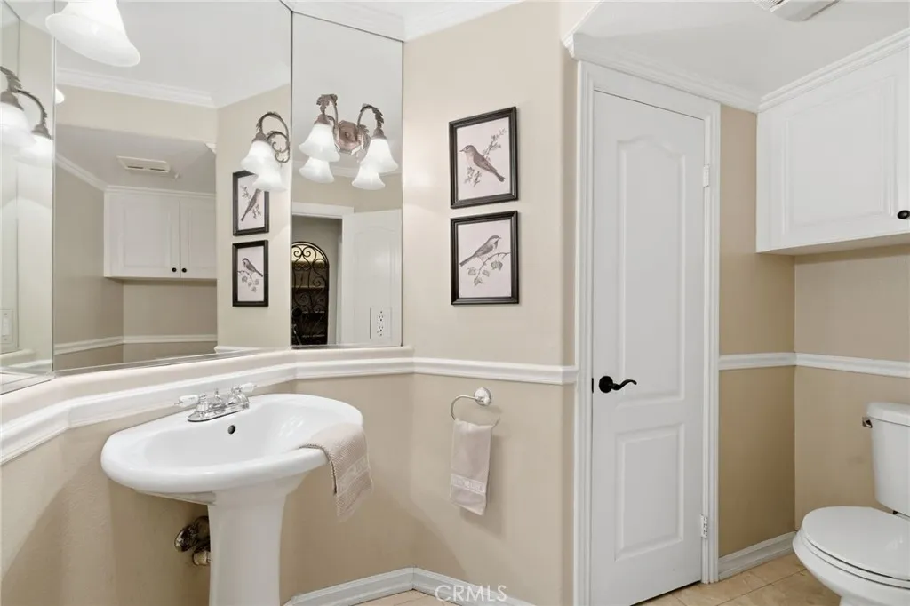 979 N Antonio, Orange, California 92869 home-pic-22