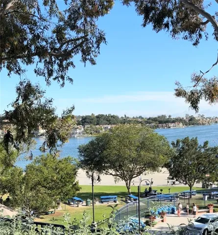 Mission Viejo Lake