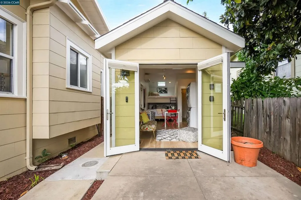 2011 2011 Rosedale Ave, Oakland, California 94601 home-pic-27