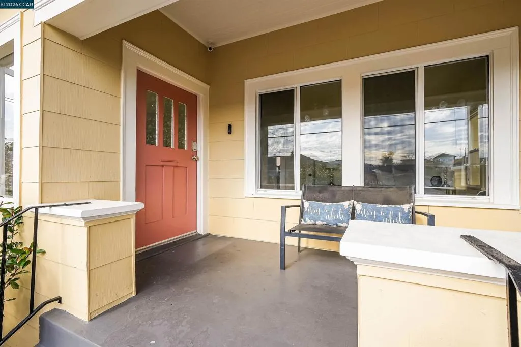 2011 2011 Rosedale Ave, Oakland, California 94601 home-pic-6