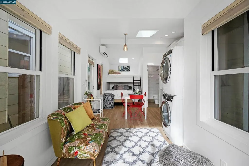 2011 2011 Rosedale Ave, Oakland, California 94601 home-pic-28