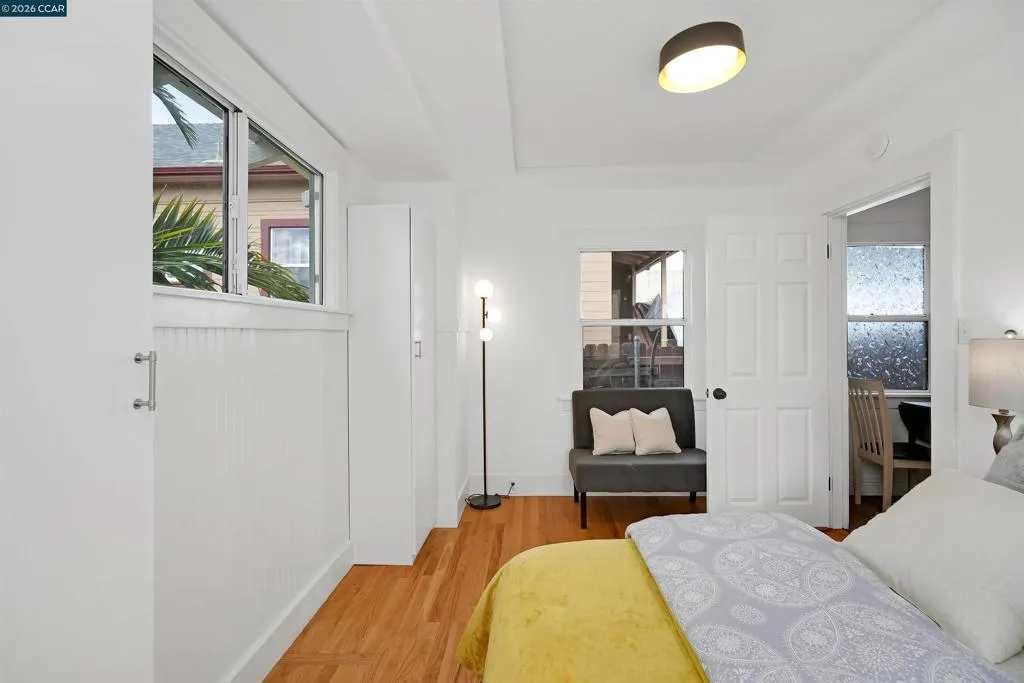 2011 2011 Rosedale Ave, Oakland, California 94601 home-pic-17