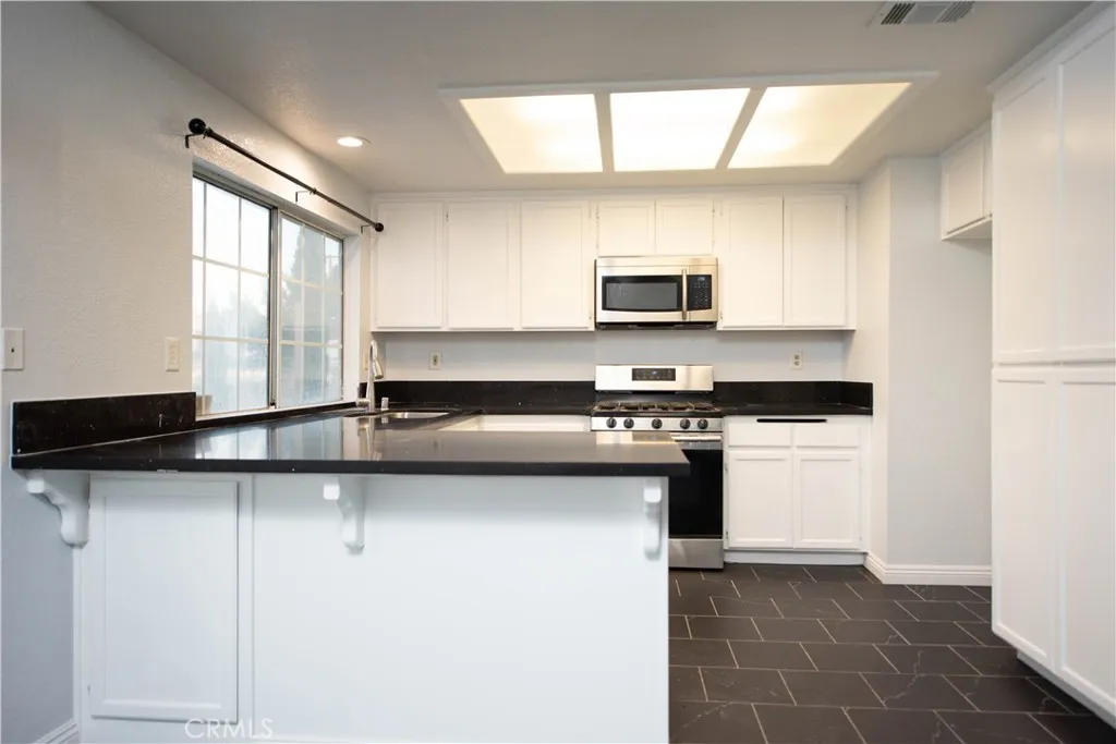 11875 Morning Star, Apple Valley, California 92308 home-pic-22