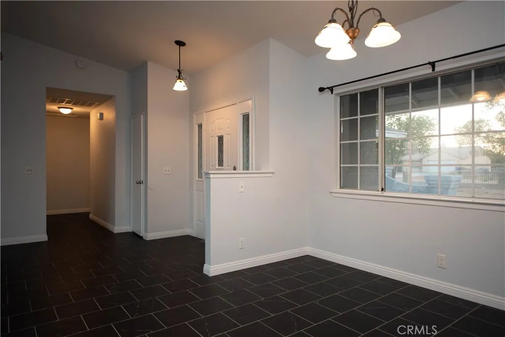 11875 Morning Star, Apple Valley, California 92308 home-pic-4