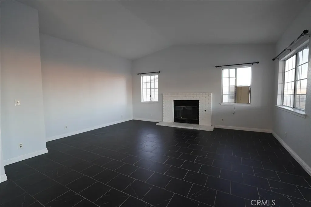 11875 Morning Star, Apple Valley, California 92308 home-pic-8