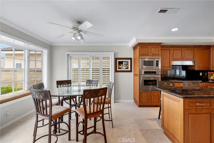 2342 Caper Tree Drive, Tustin, California 92780