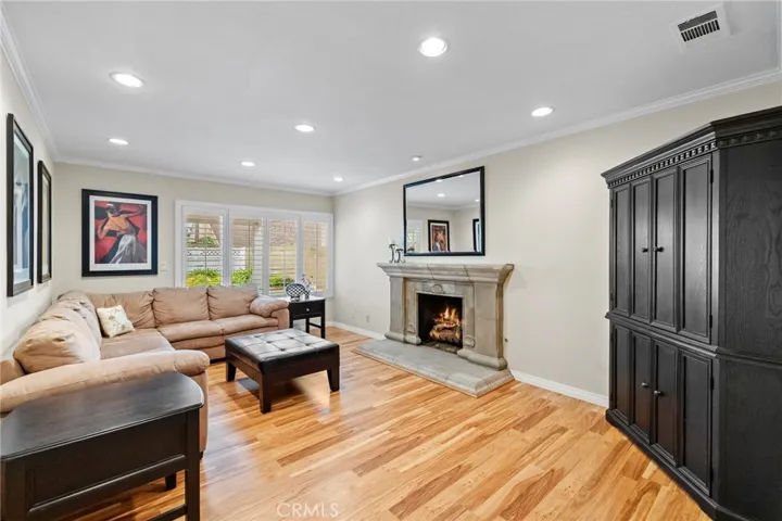 2342 Caper Tree Drive, Tustin, California 92780