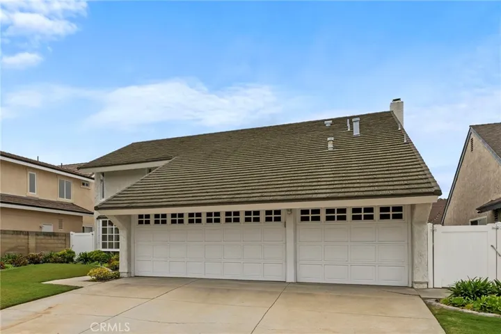 2342 Caper Tree Drive, Tustin, California 92780