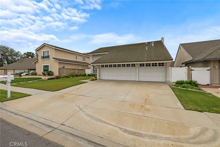 2342 Caper Tree Drive, Tustin, California 92780