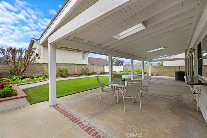 2342 Caper Tree Drive, Tustin, California 92780