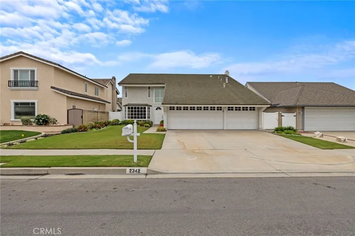 2342 Caper Tree Drive, Tustin, California 92780