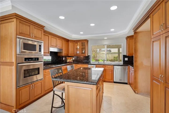 2342 Caper Tree Drive, Tustin, California 92780