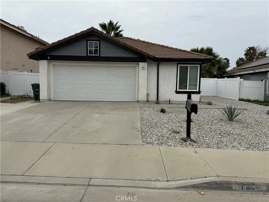 787 Juniper, Hemet, California 92545 home-pic-1