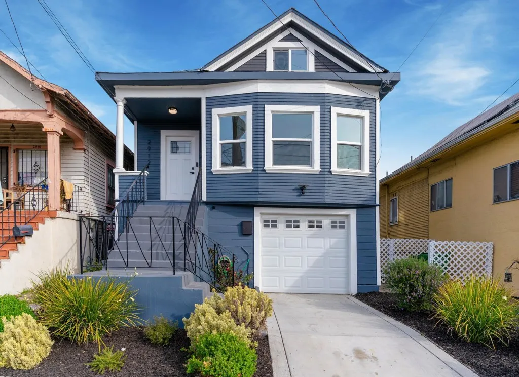 2912 2912 E 22nd St, Oakland, California 94601 home-pic-1