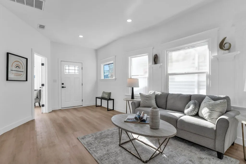 2912 2912 E 22nd St, Oakland, California 94601 home-pic-8