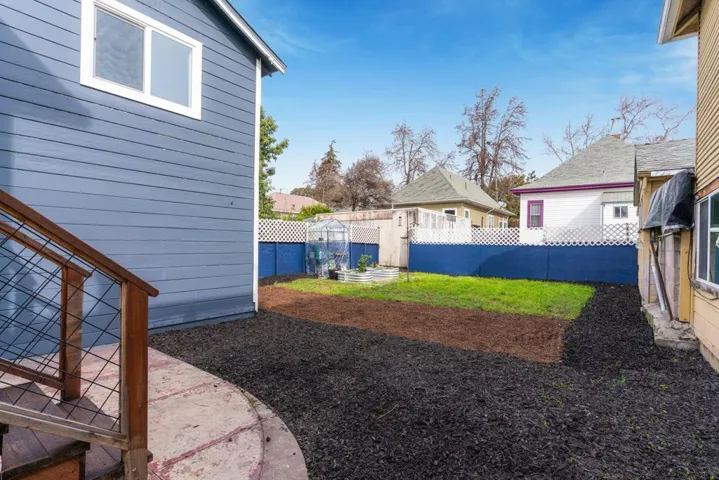 2912 2912 E 22nd St, Oakland, California 94601