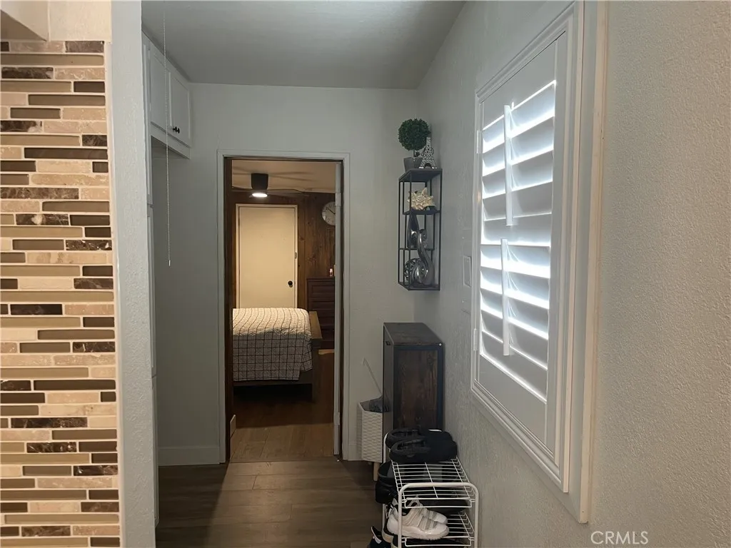 1350 Oak, Lake Arrowhead, California 92352 home-pic-16