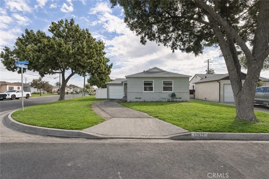 12918 Hanwell Avenue, Downey, California 90242 home-pic-2