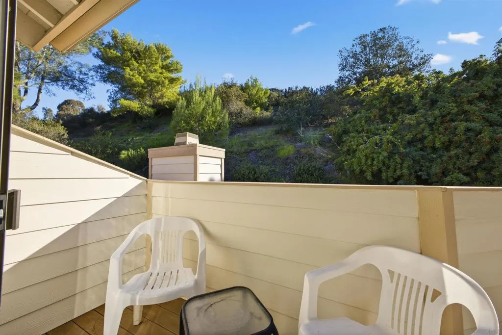 4595 Chateau Drive, San Diego, California 92117 home-pic-25