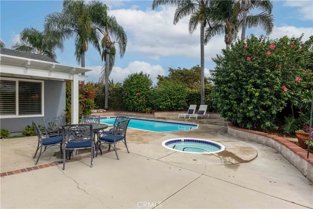 2502 W Adams Street, Santa Ana, California 92704 home-pic-44