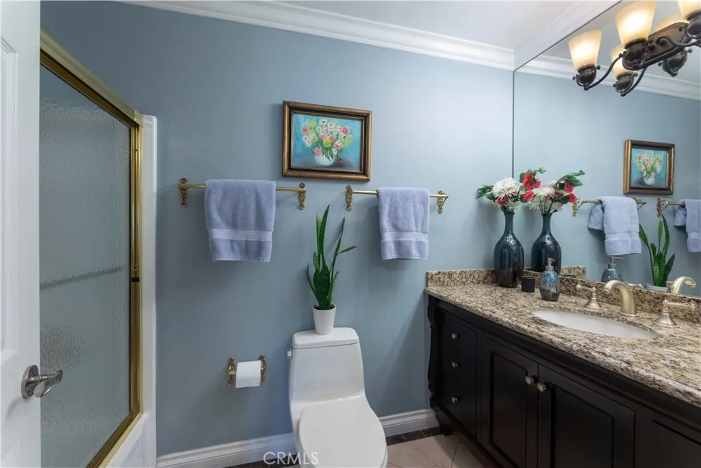 2502 W Adams Street, Santa Ana, California 92704 home-pic-25