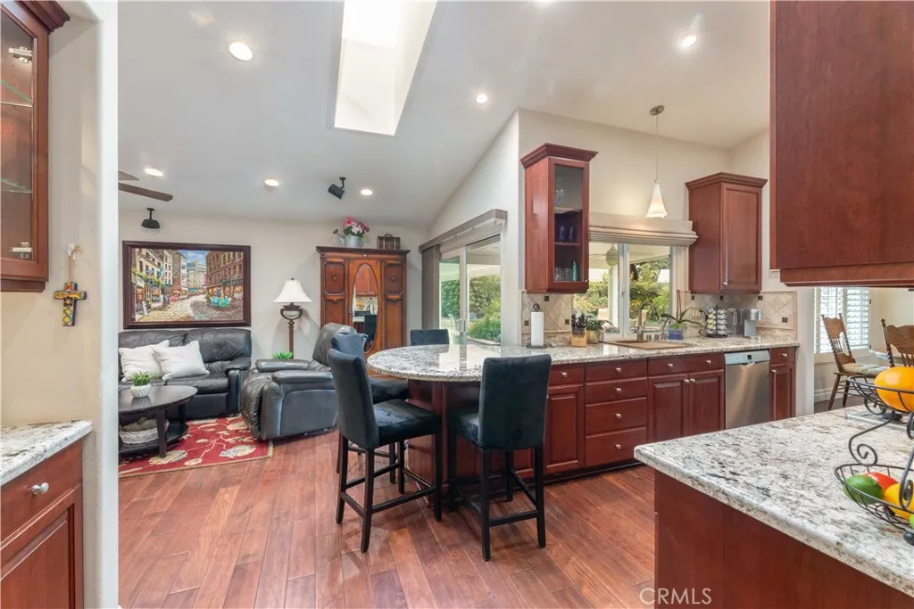 2502 W Adams Street, Santa Ana, California 92704 home-pic-15