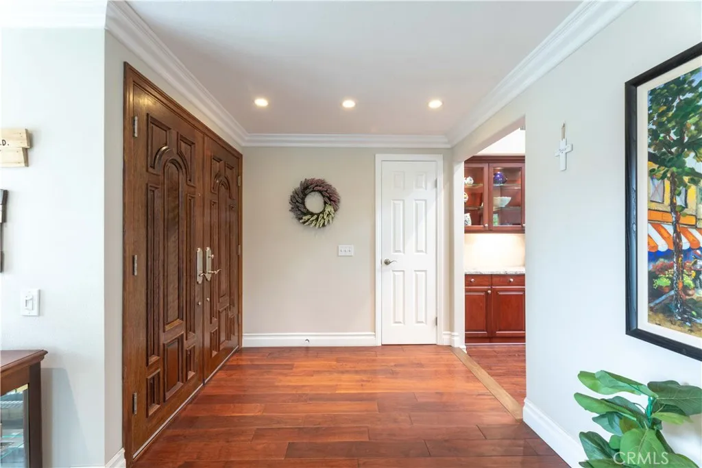 2502 W Adams Street, Santa Ana, California 92704 home-pic-7