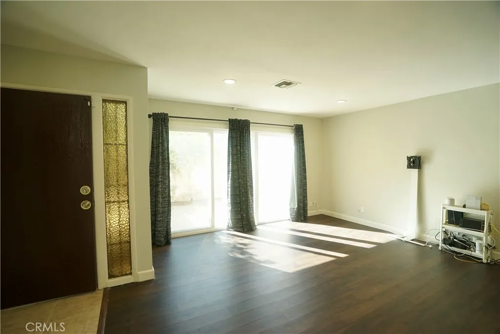220 N Moore Avenue D, Monterey Park, California 91754 home-pic-6