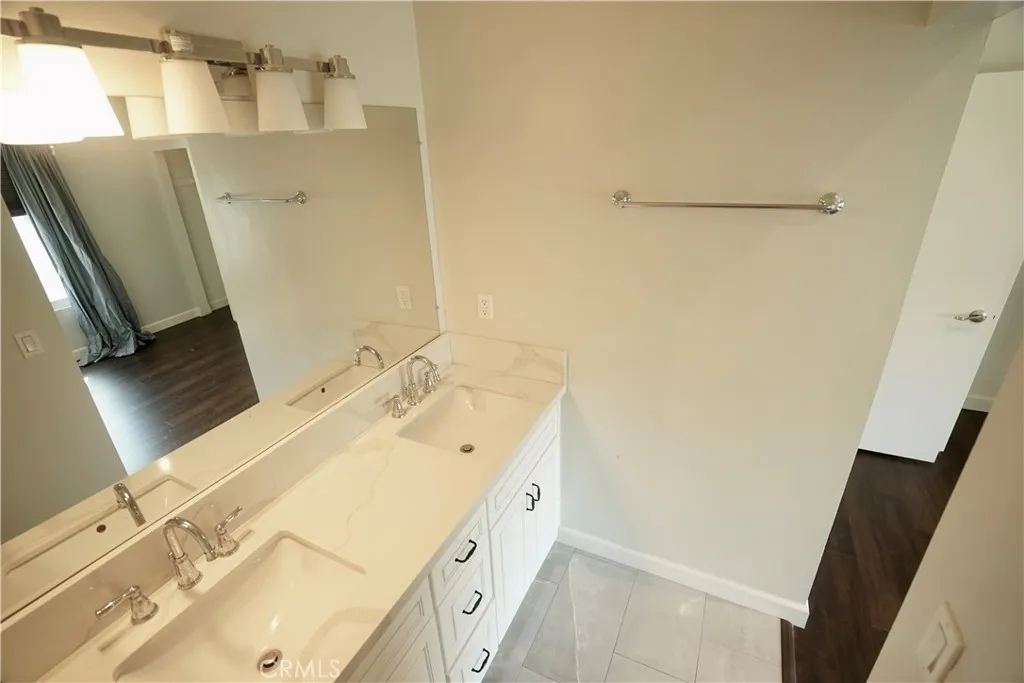220 N Moore Avenue D, Monterey Park, California 91754 home-pic-26