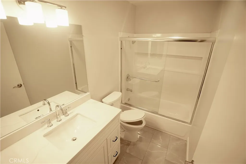 220 N Moore Avenue D, Monterey Park, California 91754 home-pic-32