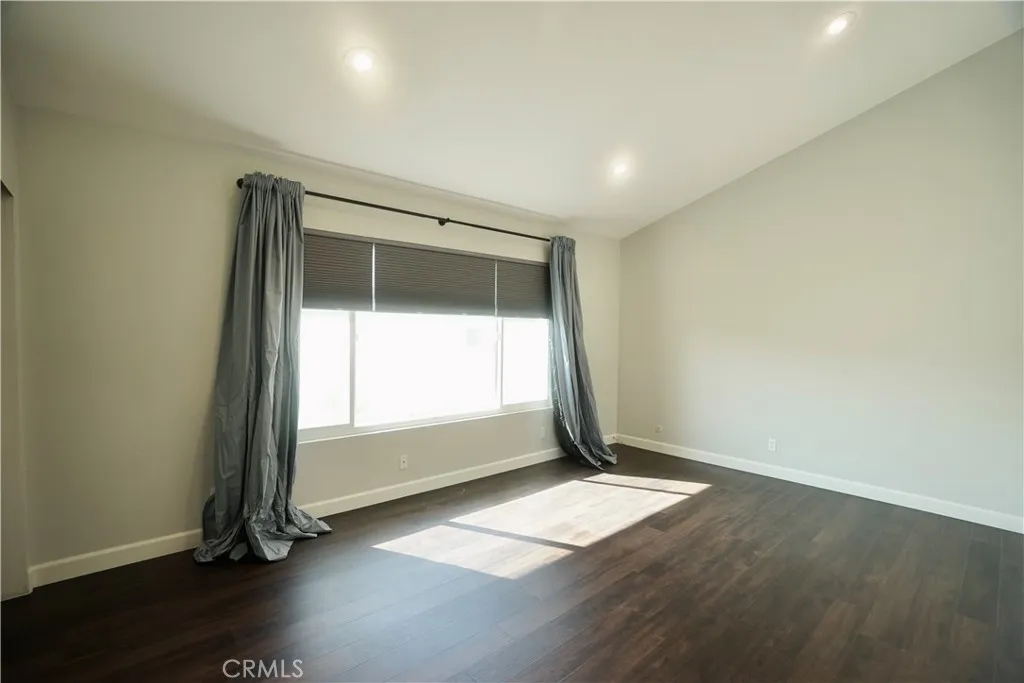 220 N Moore Avenue D, Monterey Park, California 91754 home-pic-21
