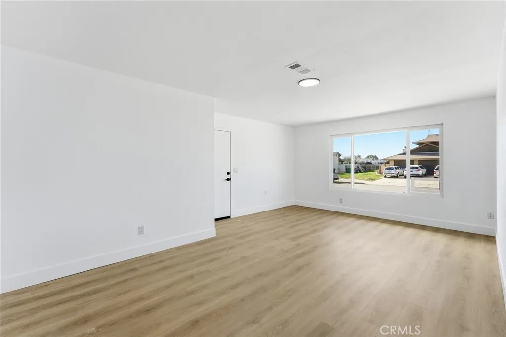 5338 Concha, Jurupa Valley, California 91752 home-pic-30