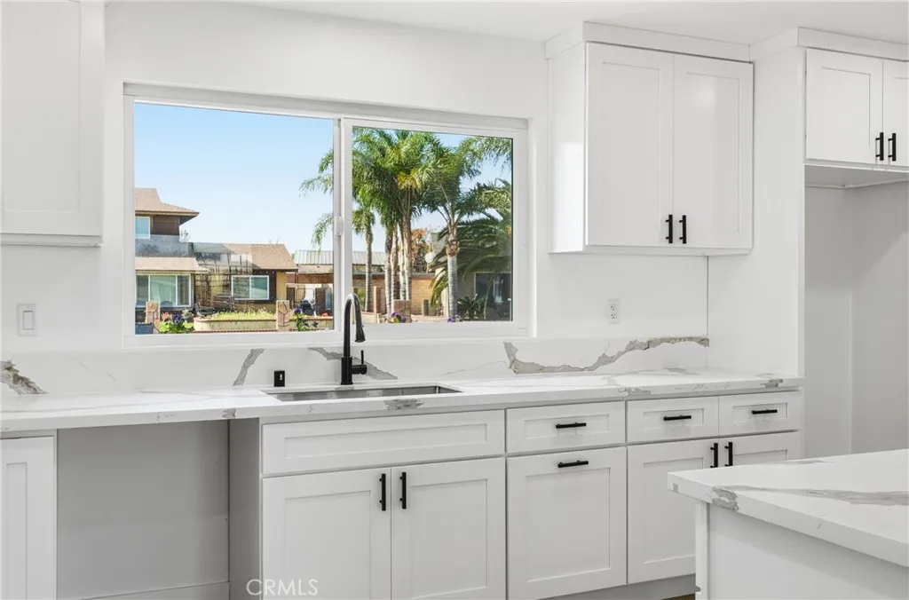 5338 Concha, Jurupa Valley, California 91752 home-pic-17