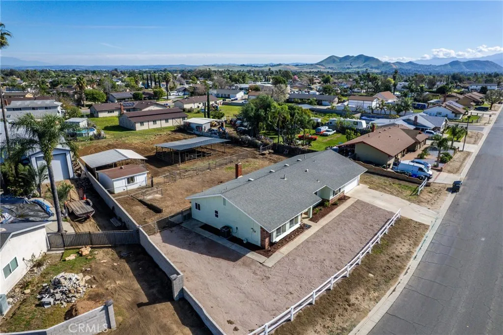 5338 Concha, Jurupa Valley, California 91752 home-pic-6