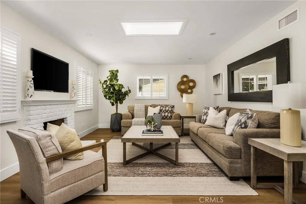 17588 Santa Paula, Fountain Valley, California 92708 home-pic-7