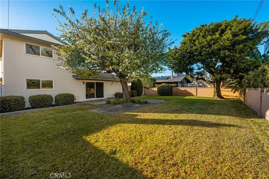 17588 Santa Paula, Fountain Valley, California 92708 home-pic-25