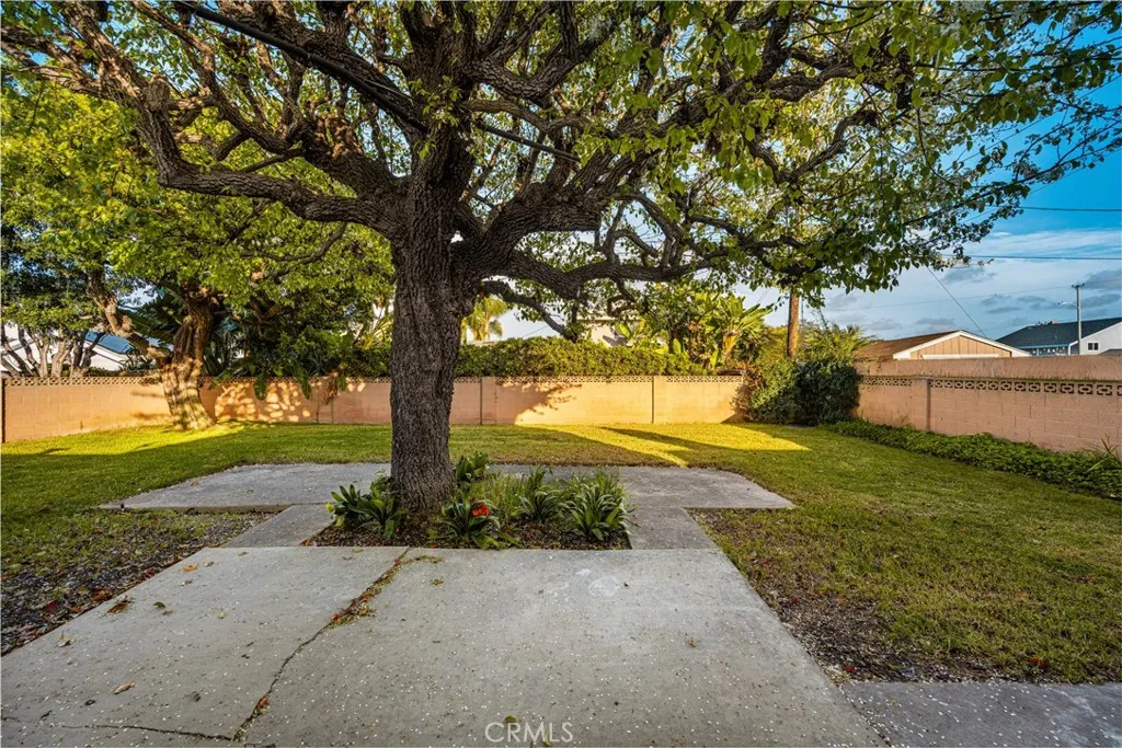 17588 Santa Paula, Fountain Valley, California 92708 home-pic-23