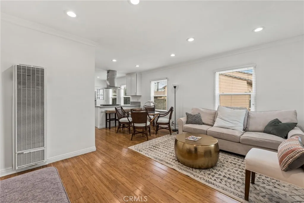 2057 W 96th Street, Los Angeles, California 90047 home-pic-7