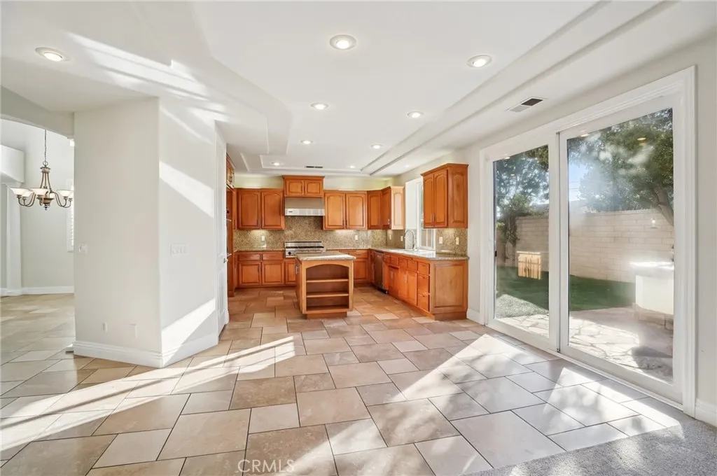 17405 Jasmine Way, Cerritos, California 90703 home-pic-10