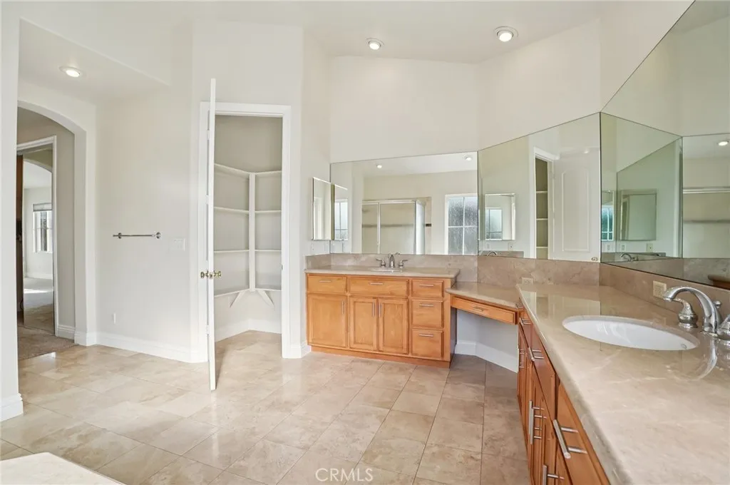 17405 Jasmine Way, Cerritos, California 90703 home-pic-22