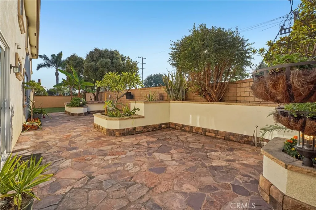 17405 Jasmine Way, Cerritos, California 90703 home-pic-46