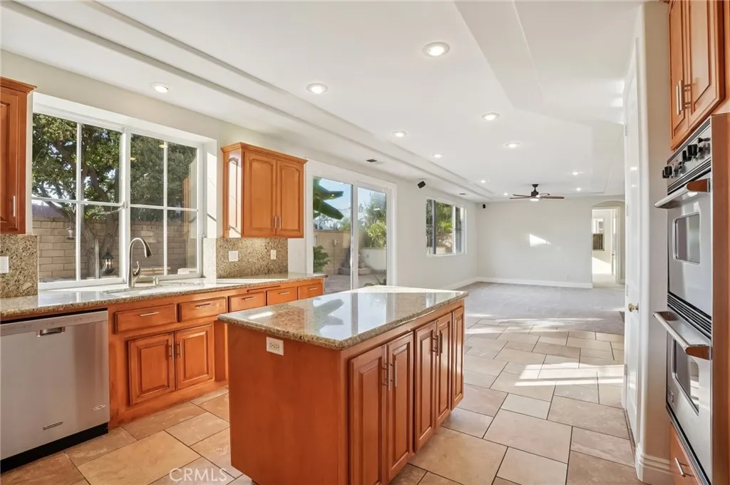 17405 Jasmine Way, Cerritos, California 90703 home-pic-13