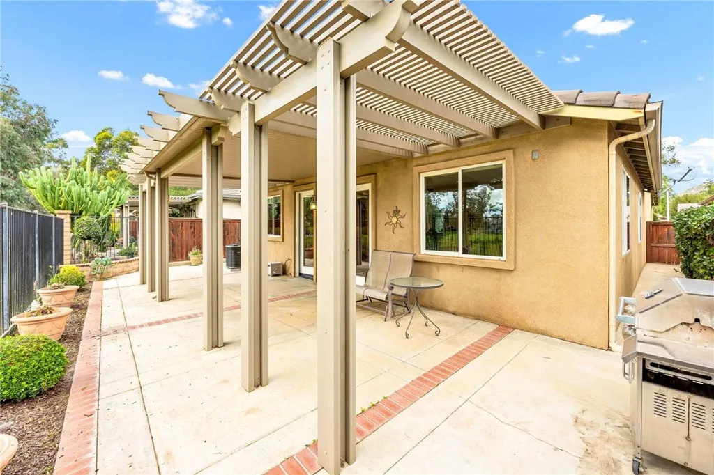 8061 Mickelson Way, Hemet, California 92545 home-pic-28