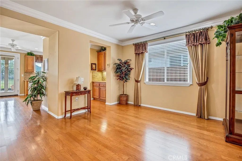 8061 Mickelson Way, Hemet, California 92545 home-pic-5
