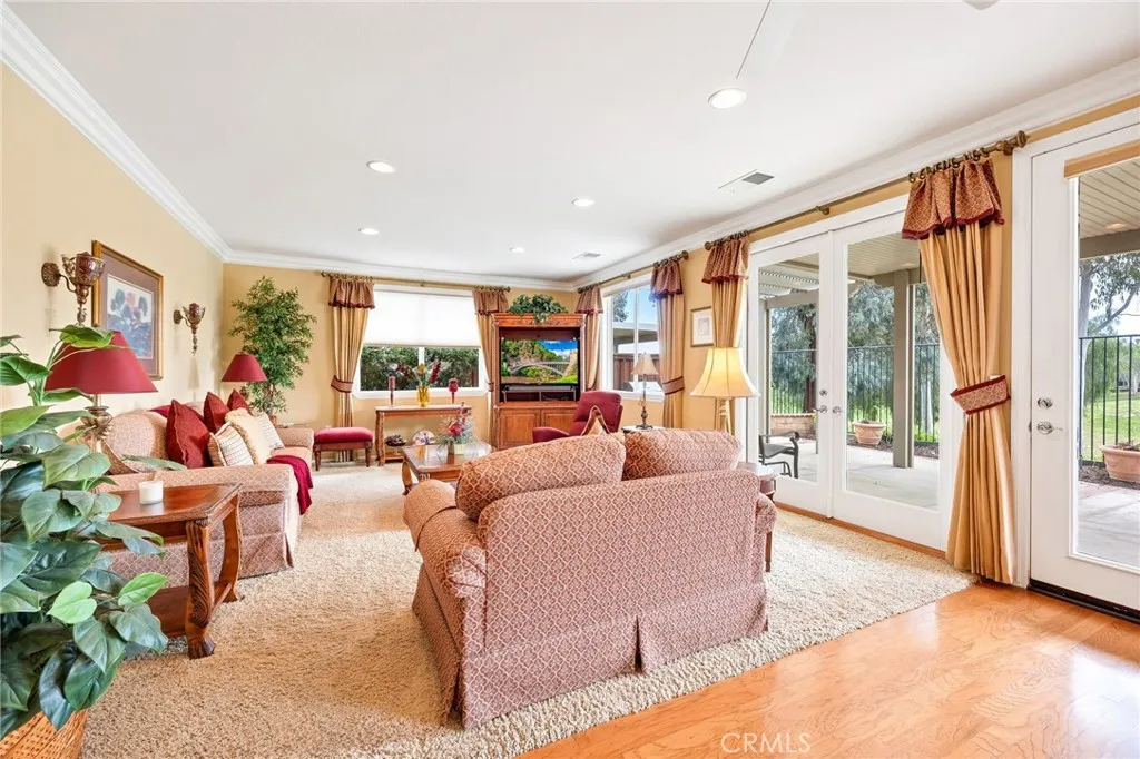8061 Mickelson Way, Hemet, California 92545 home-pic-14