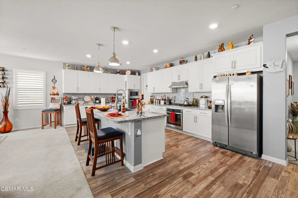 417 White Bark Lane, Simi Valley, California 93065 home-pic-11