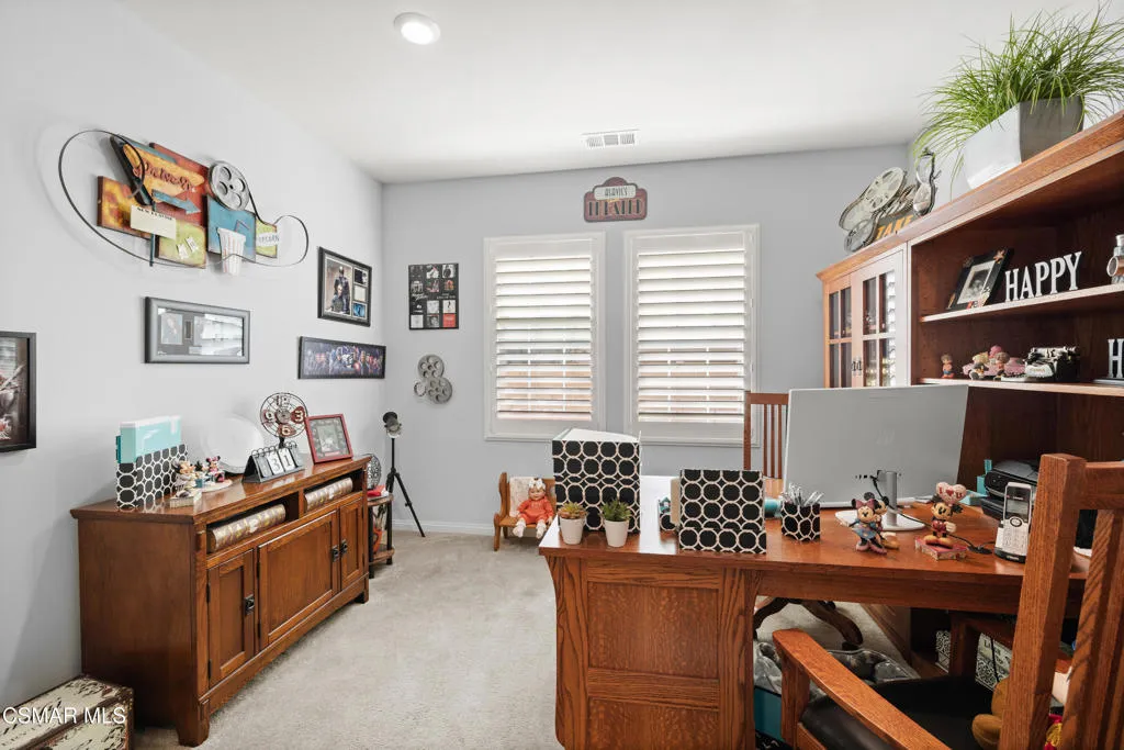 417 White Bark Lane, Simi Valley, California 93065 home-pic-21