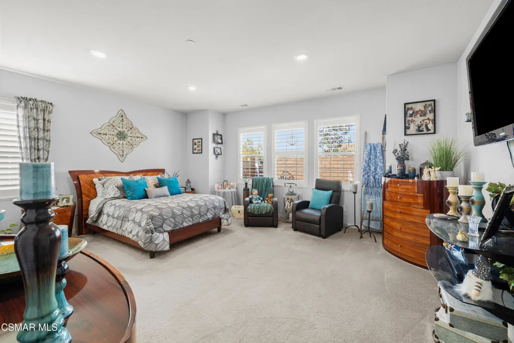417 White Bark Lane, Simi Valley, California 93065 home-pic-15