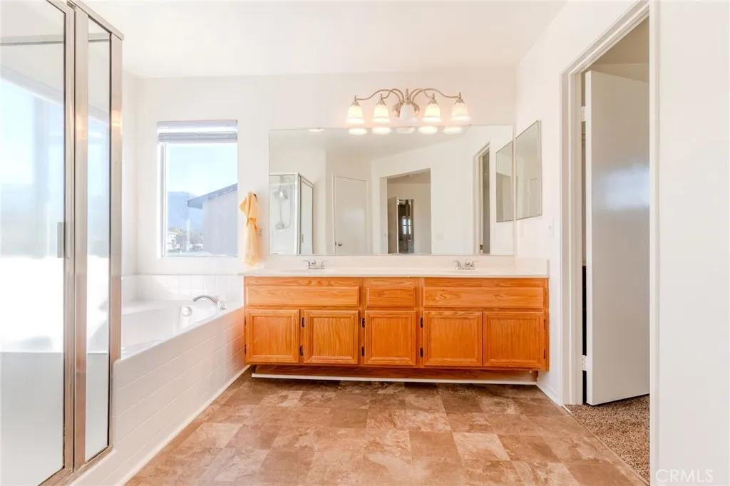 43734 Amazon, Hemet, California 92544 home-pic-19