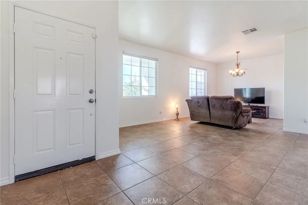 43734 Amazon, Hemet, California 92544 home-pic-2